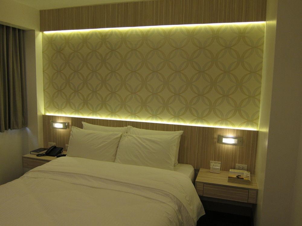 The Charter House Hotel Makati City Luaran gambar