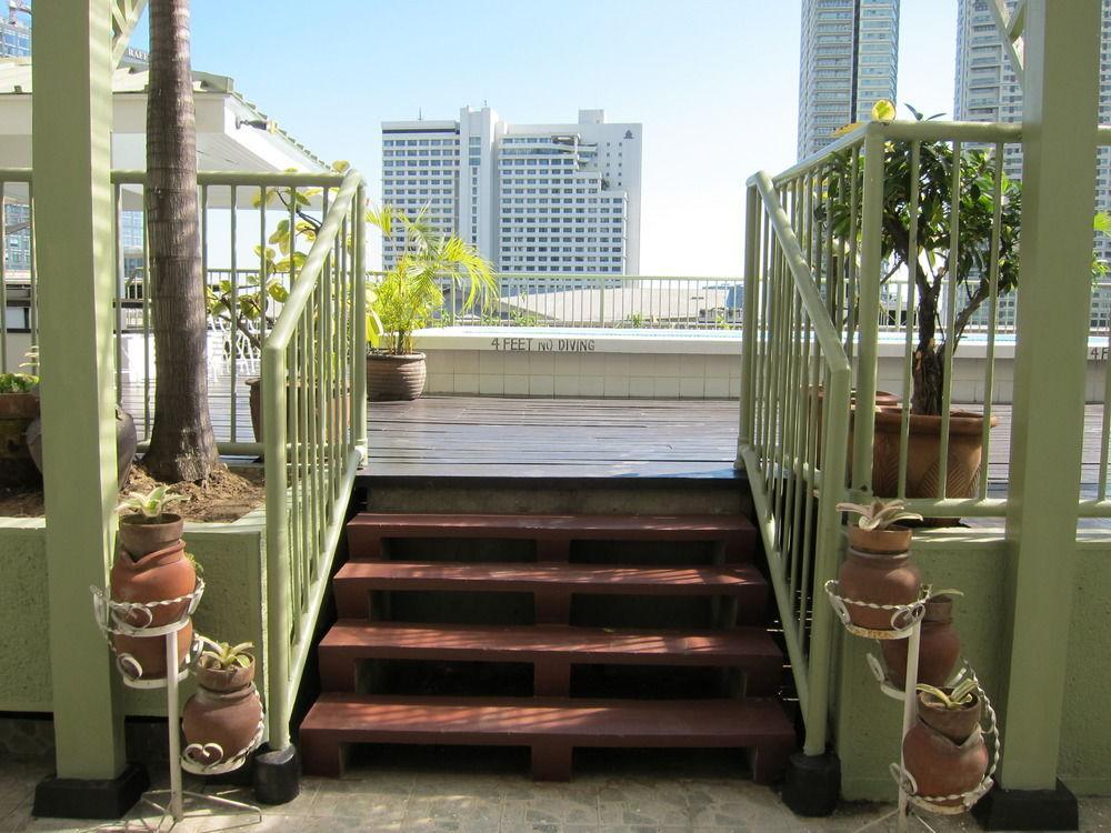 The Charter House Hotel Makati City Luaran gambar