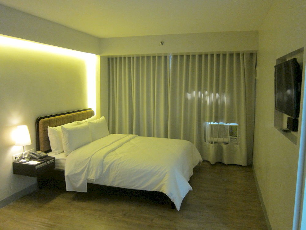 The Charter House Hotel Makati City Luaran gambar