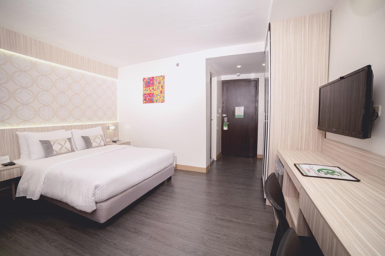 The Charter House Hotel Makati City Luaran gambar
